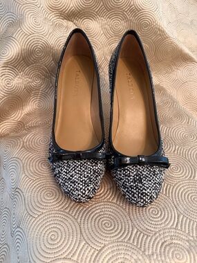 Talbots Black and White Tweed Pointed Toe pumps with Patent Trim (3.5” heel)
